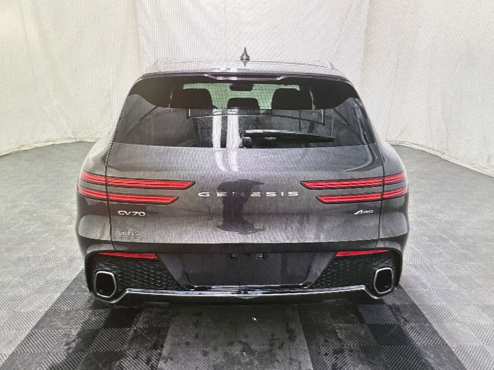 Used 2025 Genesis GV70 2.5T image 12