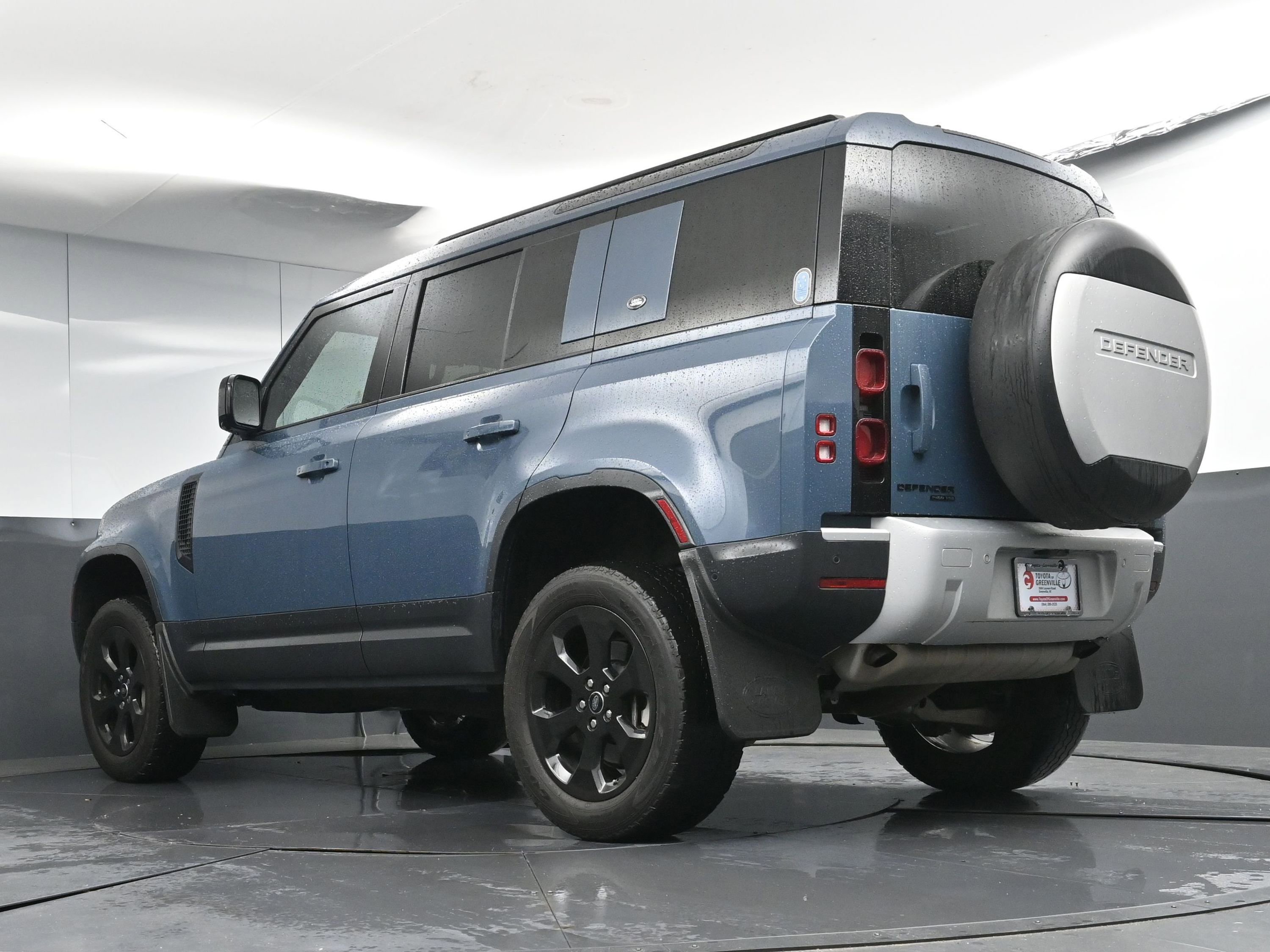 Used 2020 Land Rover Defender 110 HSE image 27