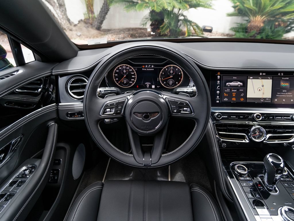 Used 2024 Bentley Flying Spur V8 AWD/4WD image 25