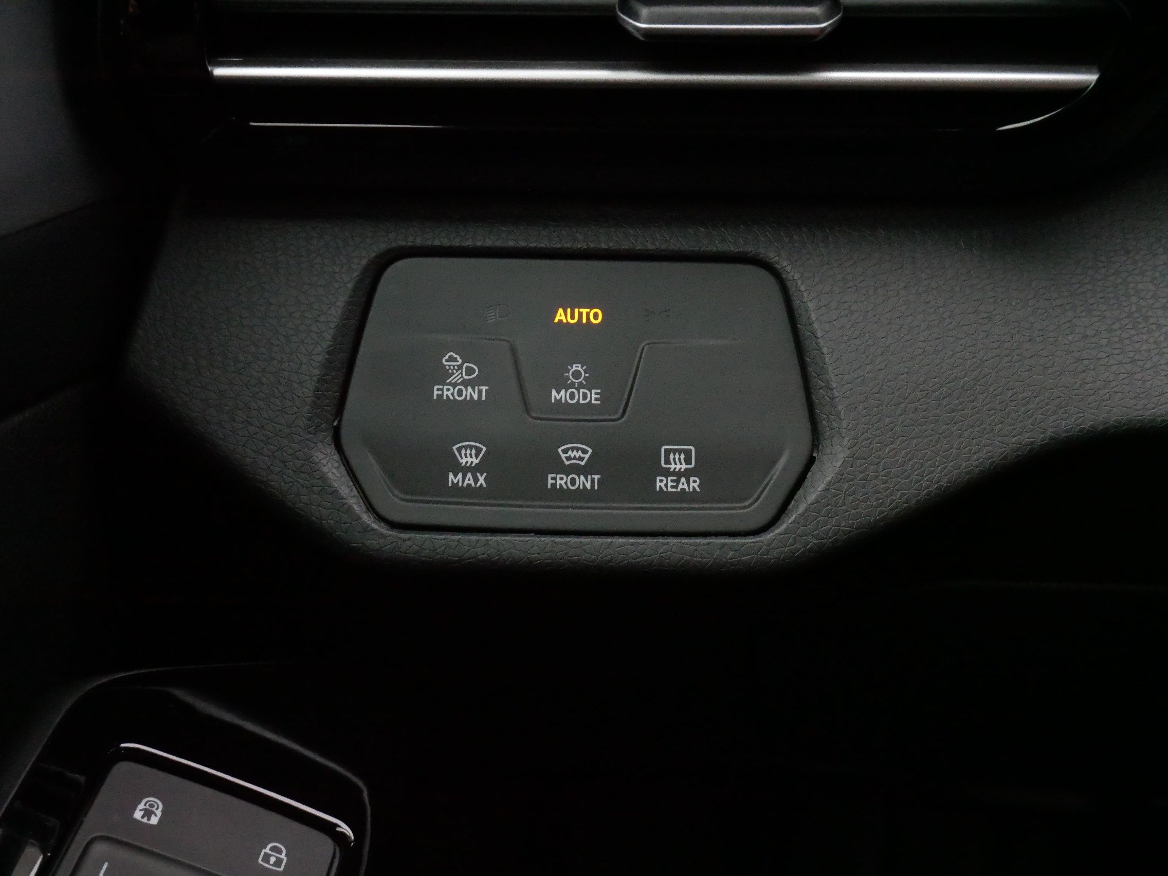 Certified 2023 Volkswagen ID.4 Pro S AWD/4WD image 26