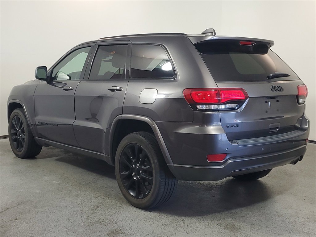Used 2019 Jeep Grand Cherokee Altitude image 5