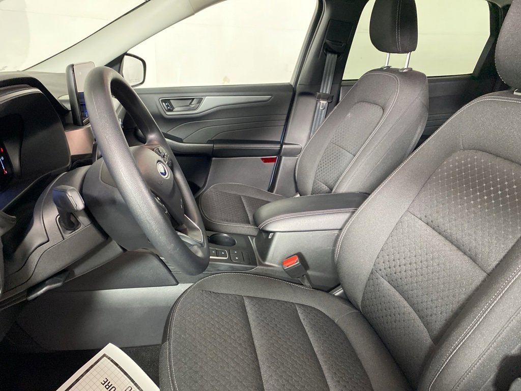 Used 2025 Ford Escape Active image 16