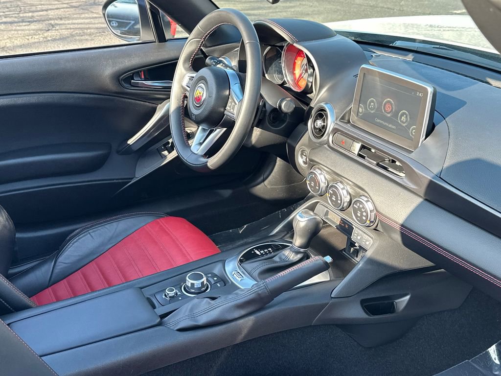 Used 2019 FIAT 124 Spider Abarth w/ Veleno Appearance Group image 14