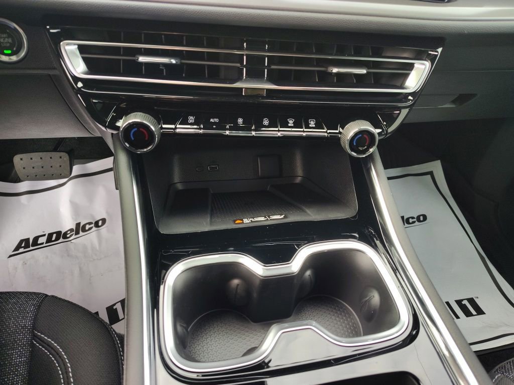 New 2026 Chevrolet Traverse LT w/ LPO, Floor Liner Package image 17