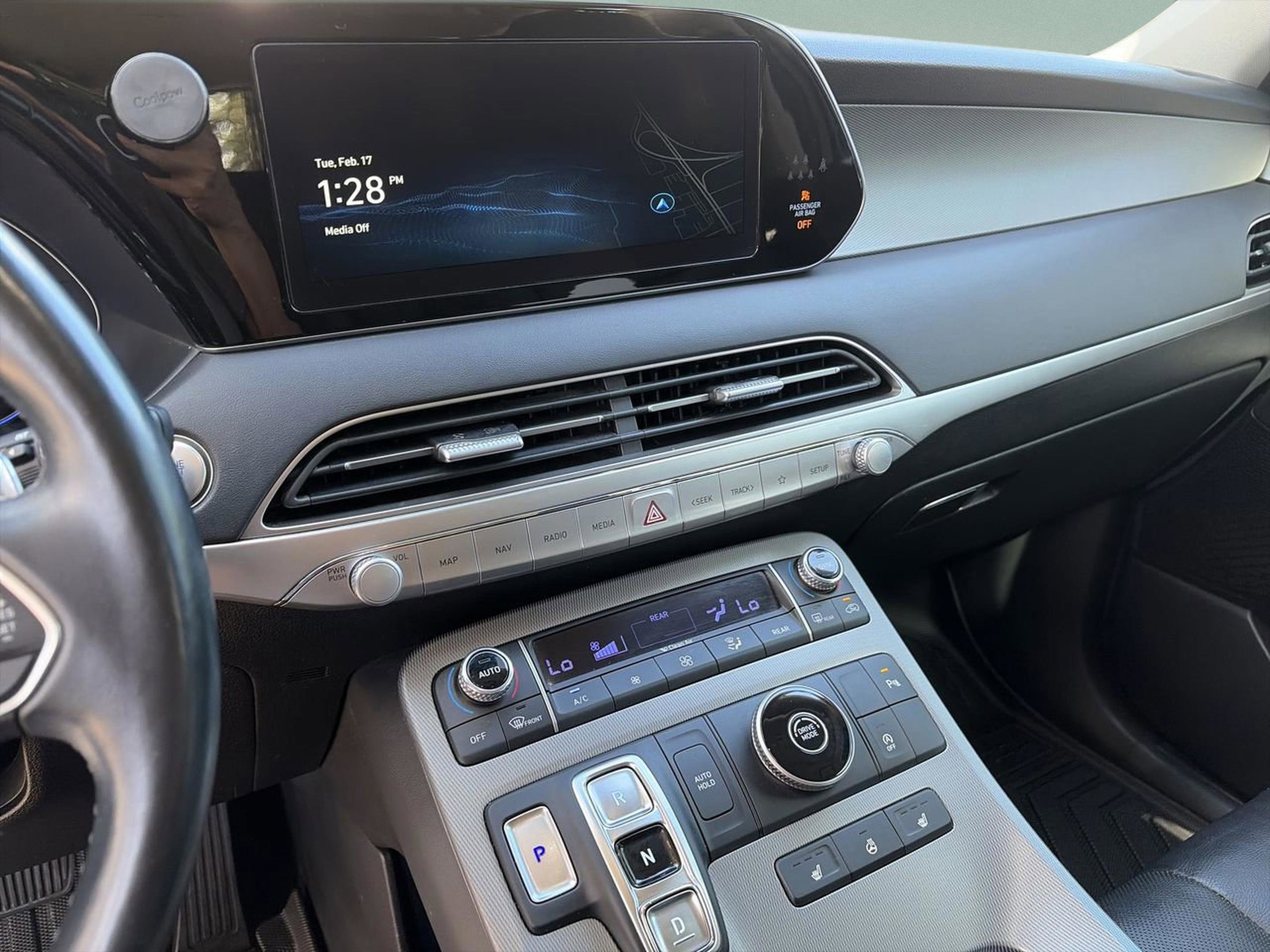 Used 2022 Hyundai Palisade SEL w/ Premium Package image 13