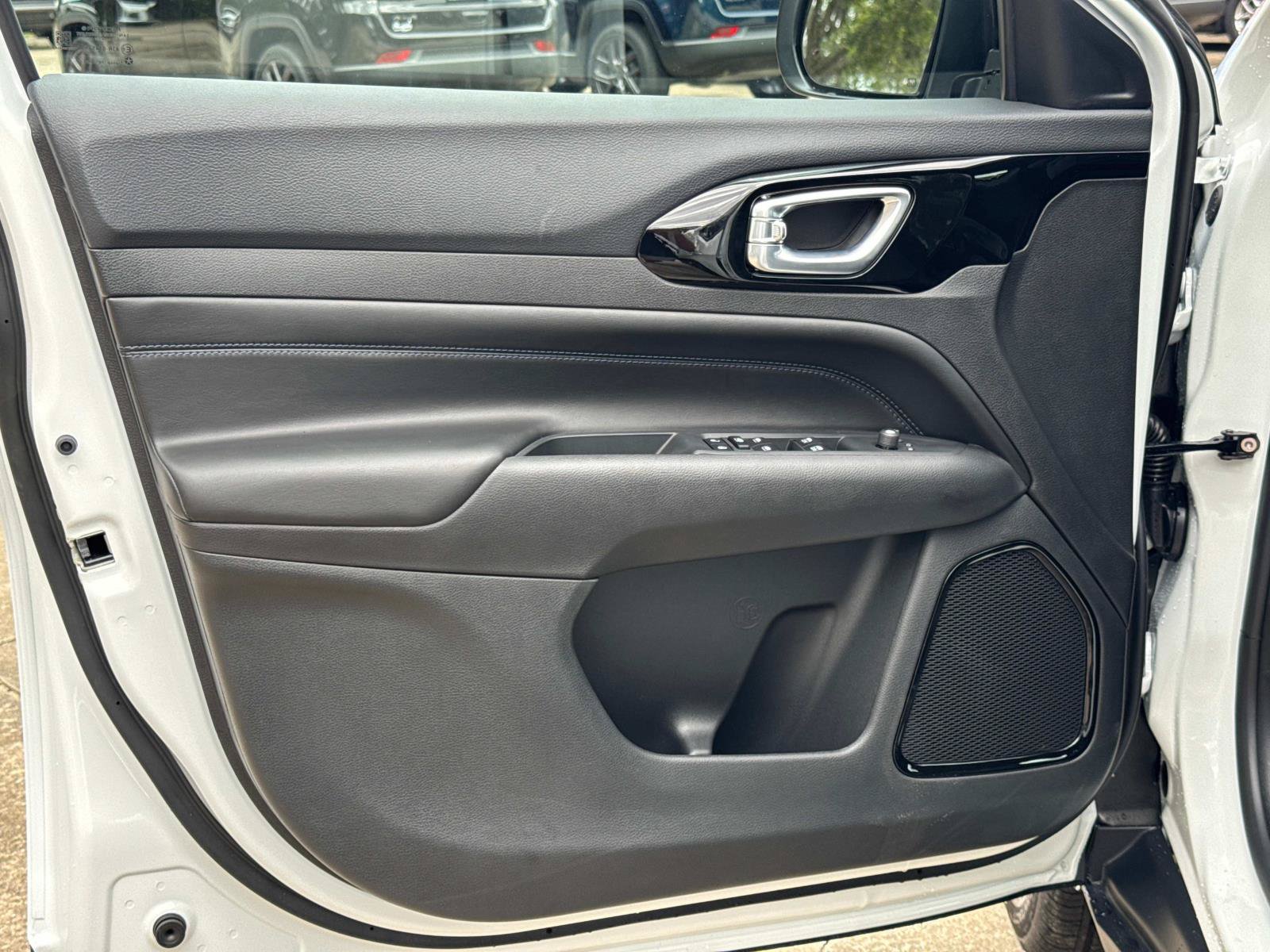 New 2026 Jeep Compass Latitude AWD/4WD image 16