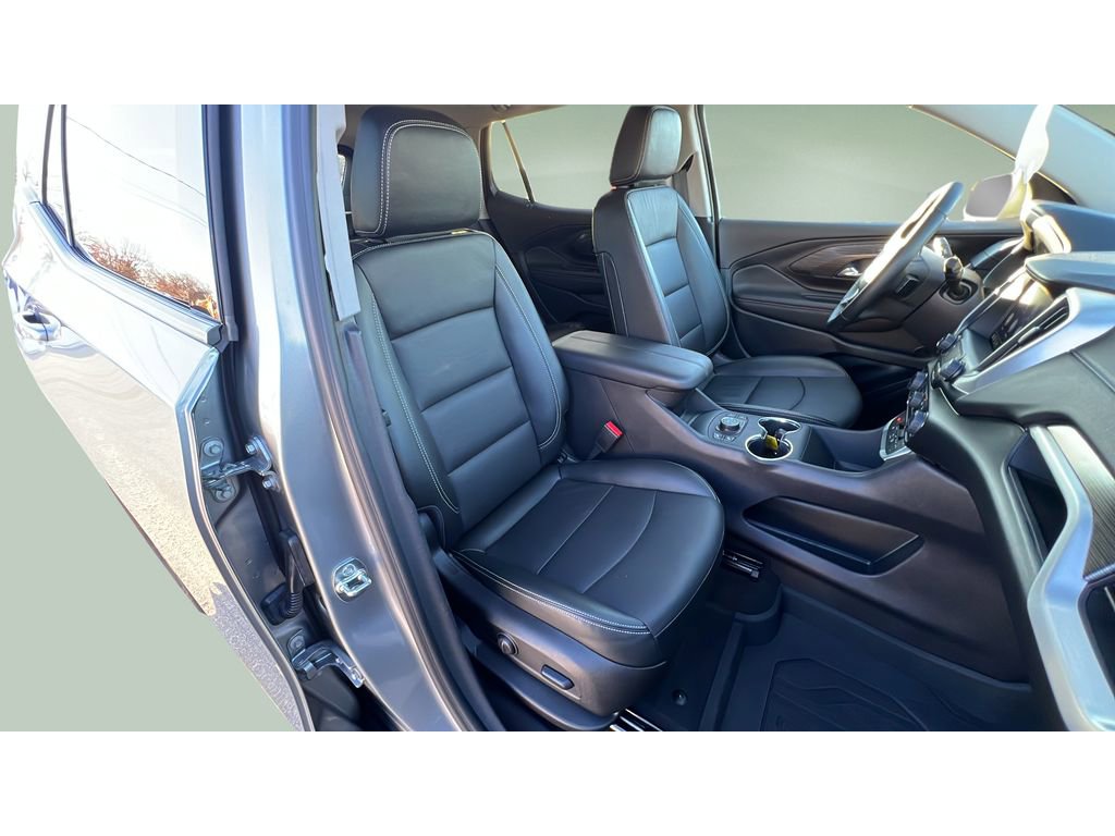 Certified 2024 GMC Terrain SLT w/ Infotainment Package II image 32