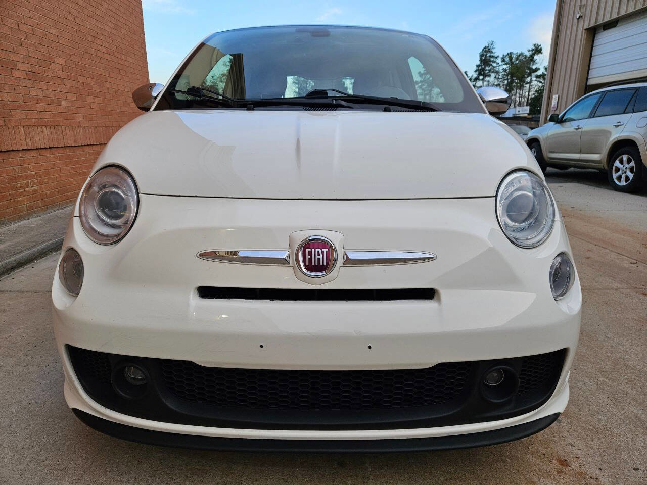 Used 2018 FIAT 500 Lounge image 2