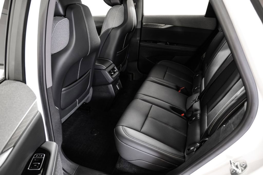 Used 2025 Cadillac Optiq Sport 1 w/ LPO, Floor Liner Package image 34