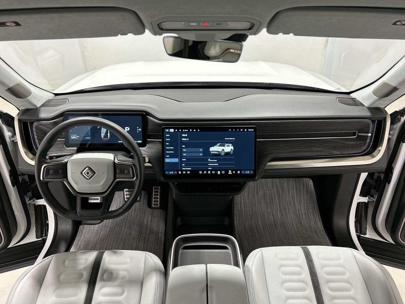 Used 2023 Rivian R1S Adventure AWD/4WD image 27