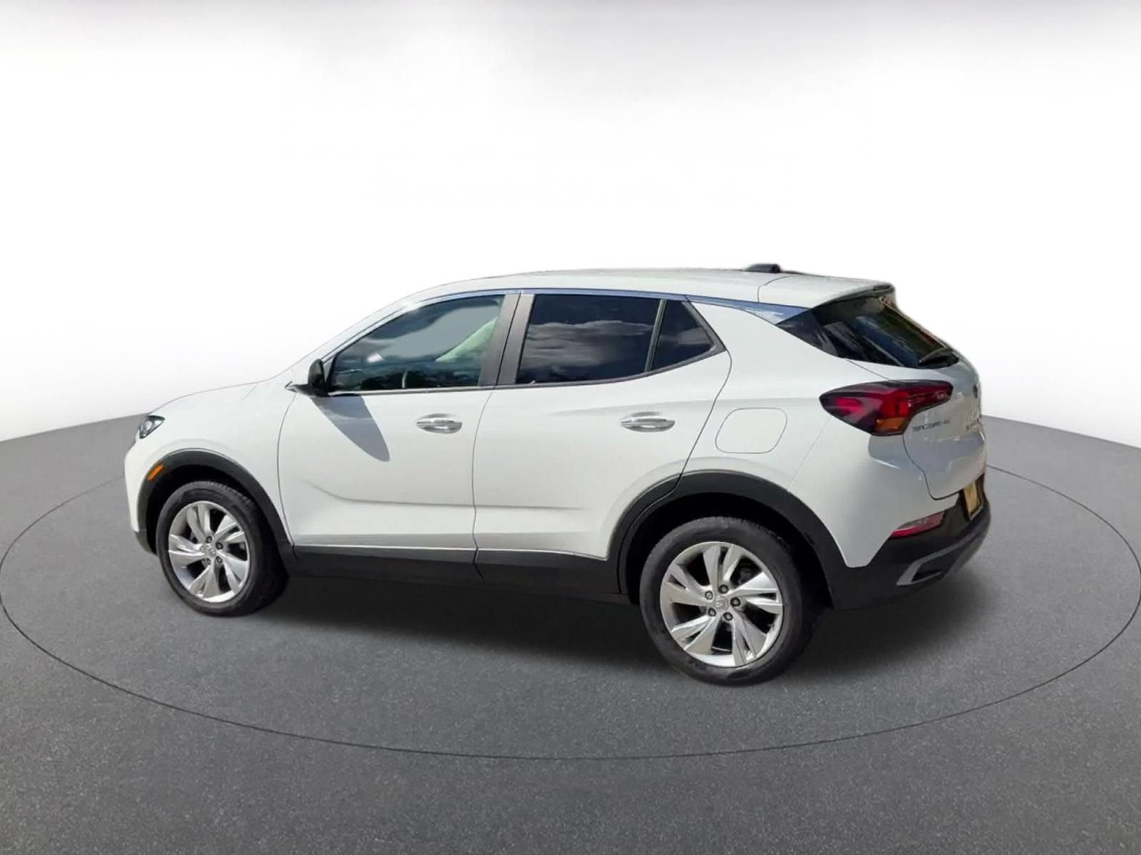Used 2026 Buick Encore GX Preferred FWD image 9