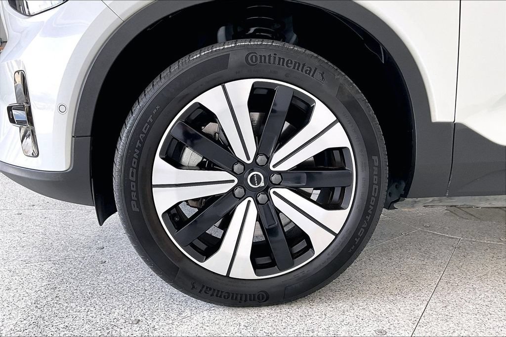 Certified 2023 Volvo C40 P8 Recharge Plus AWD/4WD image 10
