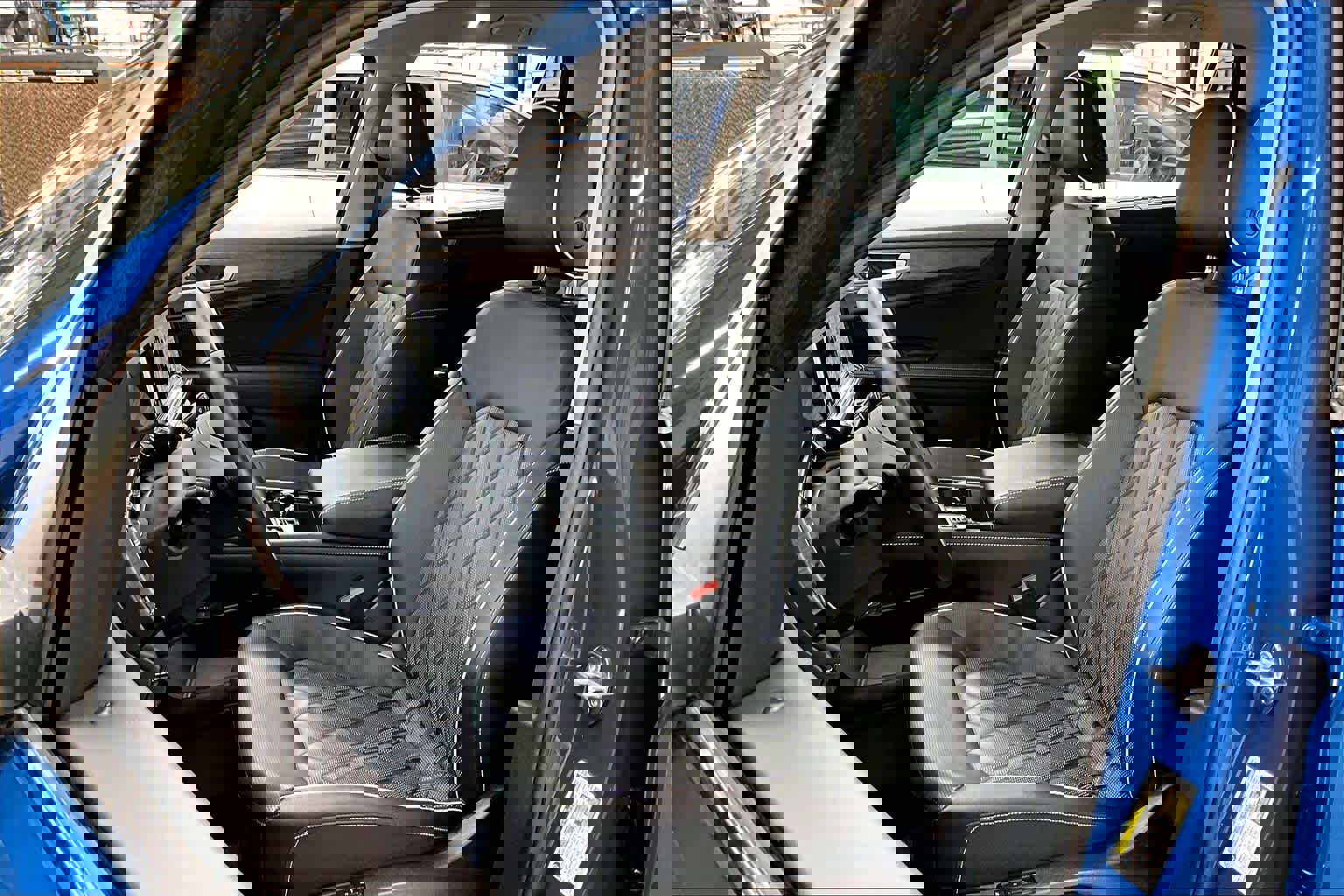 Used 2025 Volkswagen Atlas SEL Premium R-Line image 27