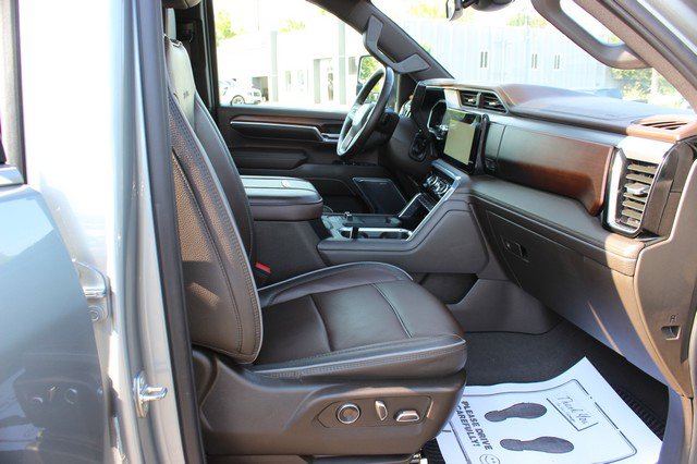Used 2024 GMC Sierra 3500 Denali image 17