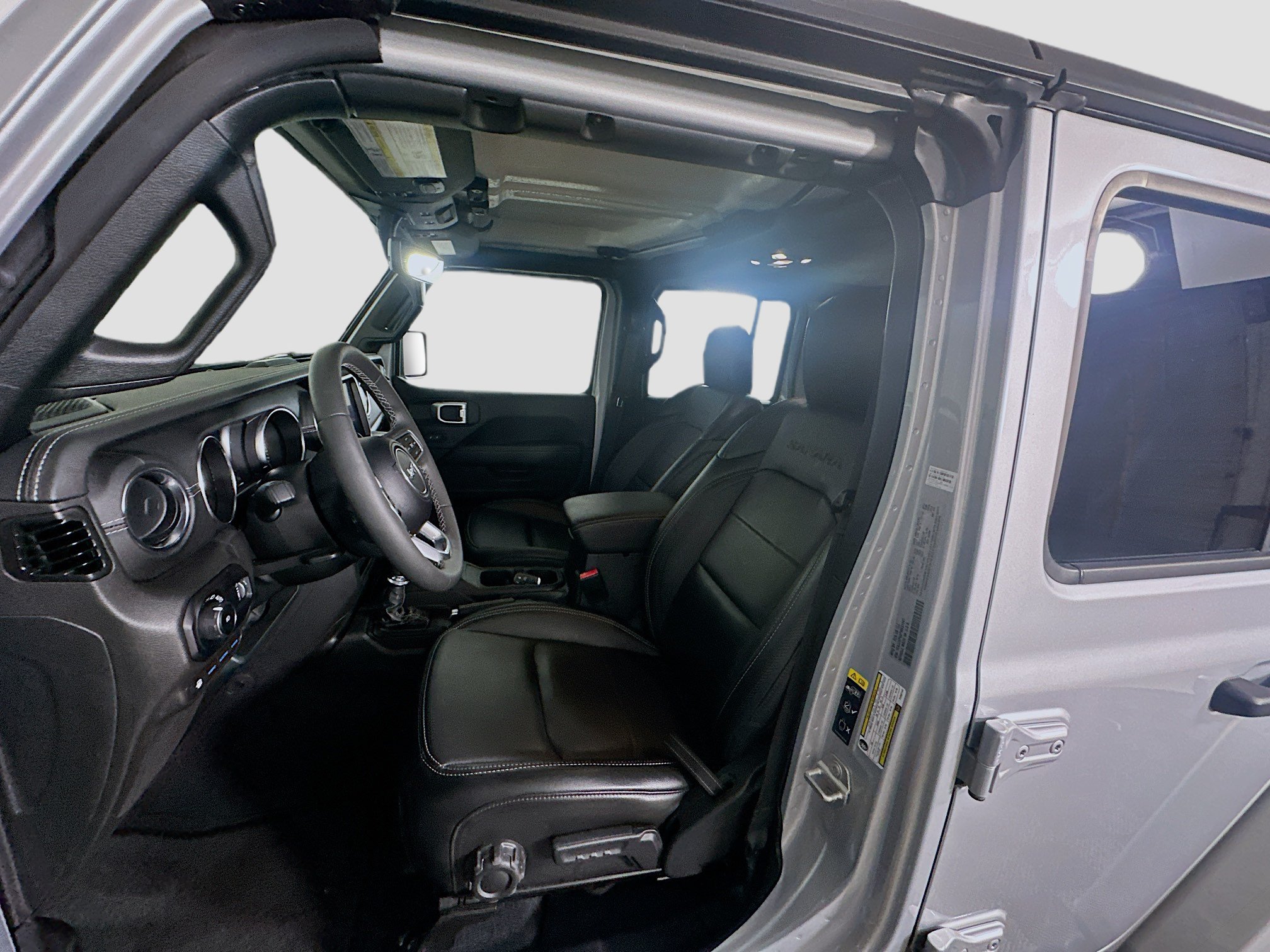 Used 2023 Jeep Wrangler Unlimited Sahara AWD/4WD image 13