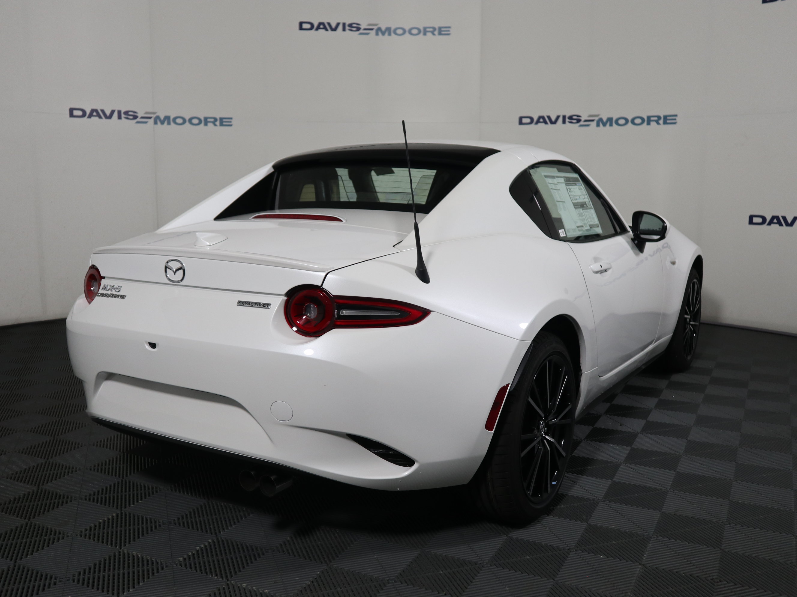 New 2026 MAZDA MX-5 Miata RF Grand Touring w/ Weather Package RWD image 4