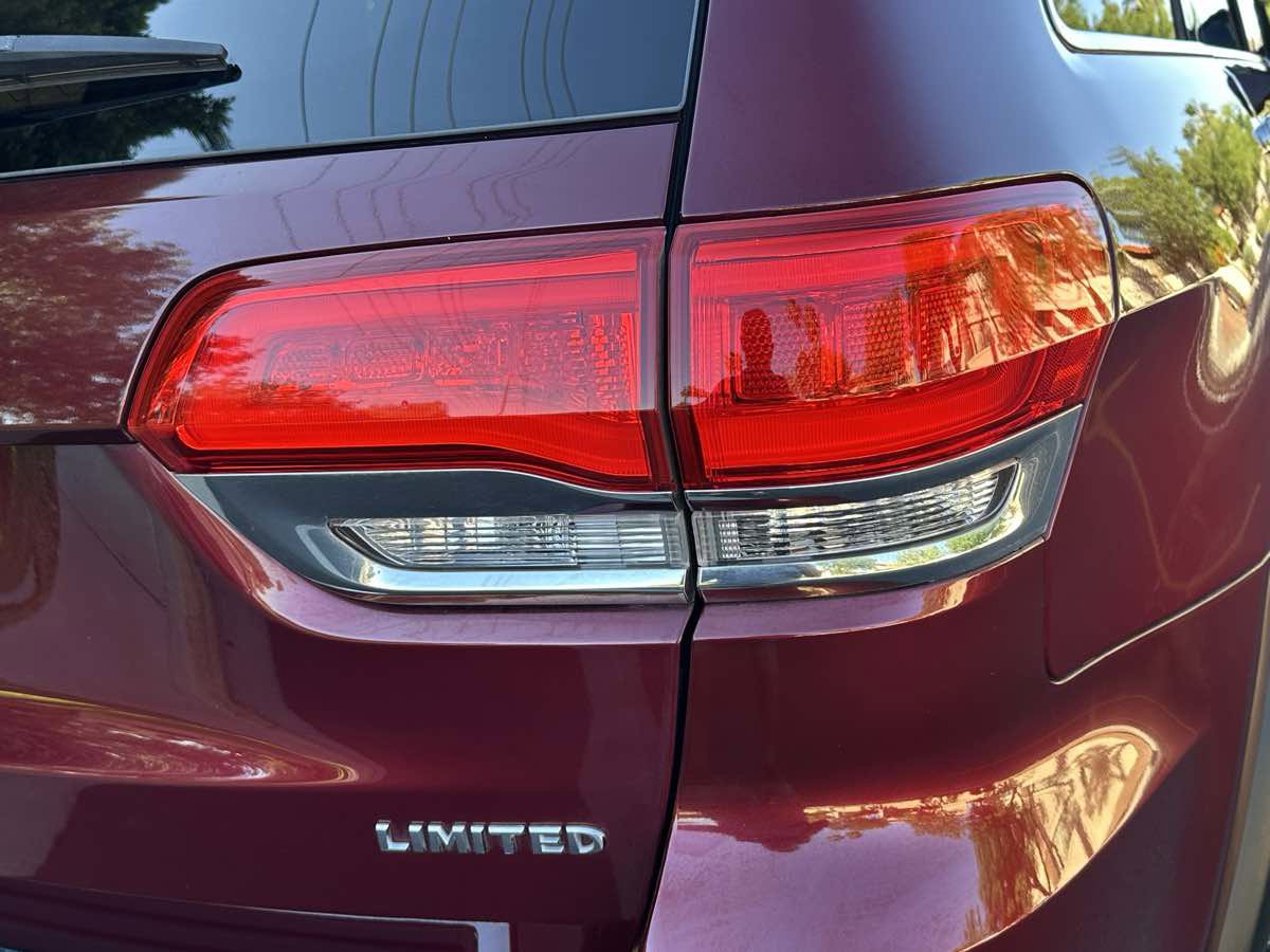 Used 2017 Jeep Grand Cherokee Limited w/ Luxury Group II AWD/4WD image 52