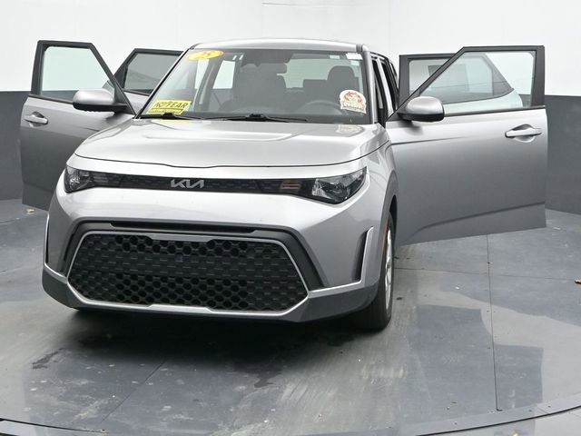 Used 2025 Kia Soul LX w/ LX Technology Package image 49