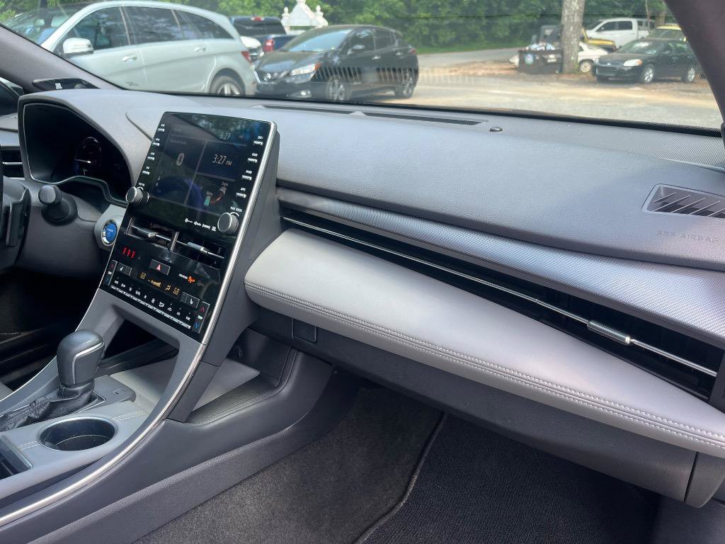 Used 2019 Toyota Avalon XSE w/ Four Season Floor Mat Package FWD image 34