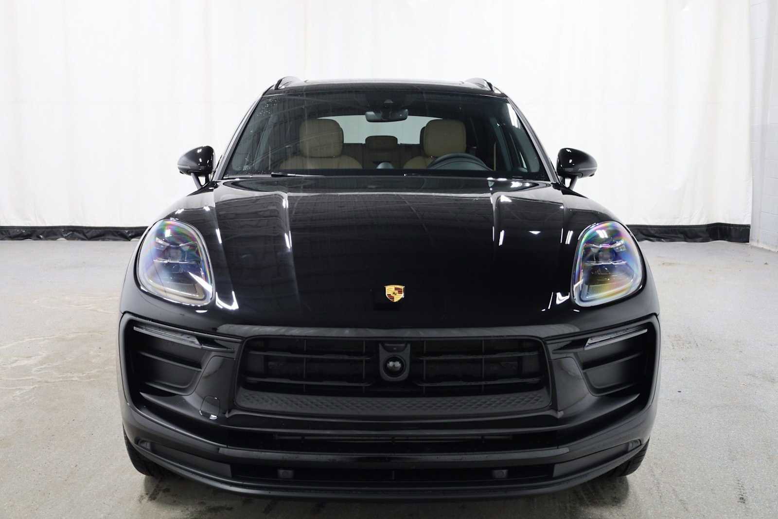 New 2026 Porsche Macan image 14