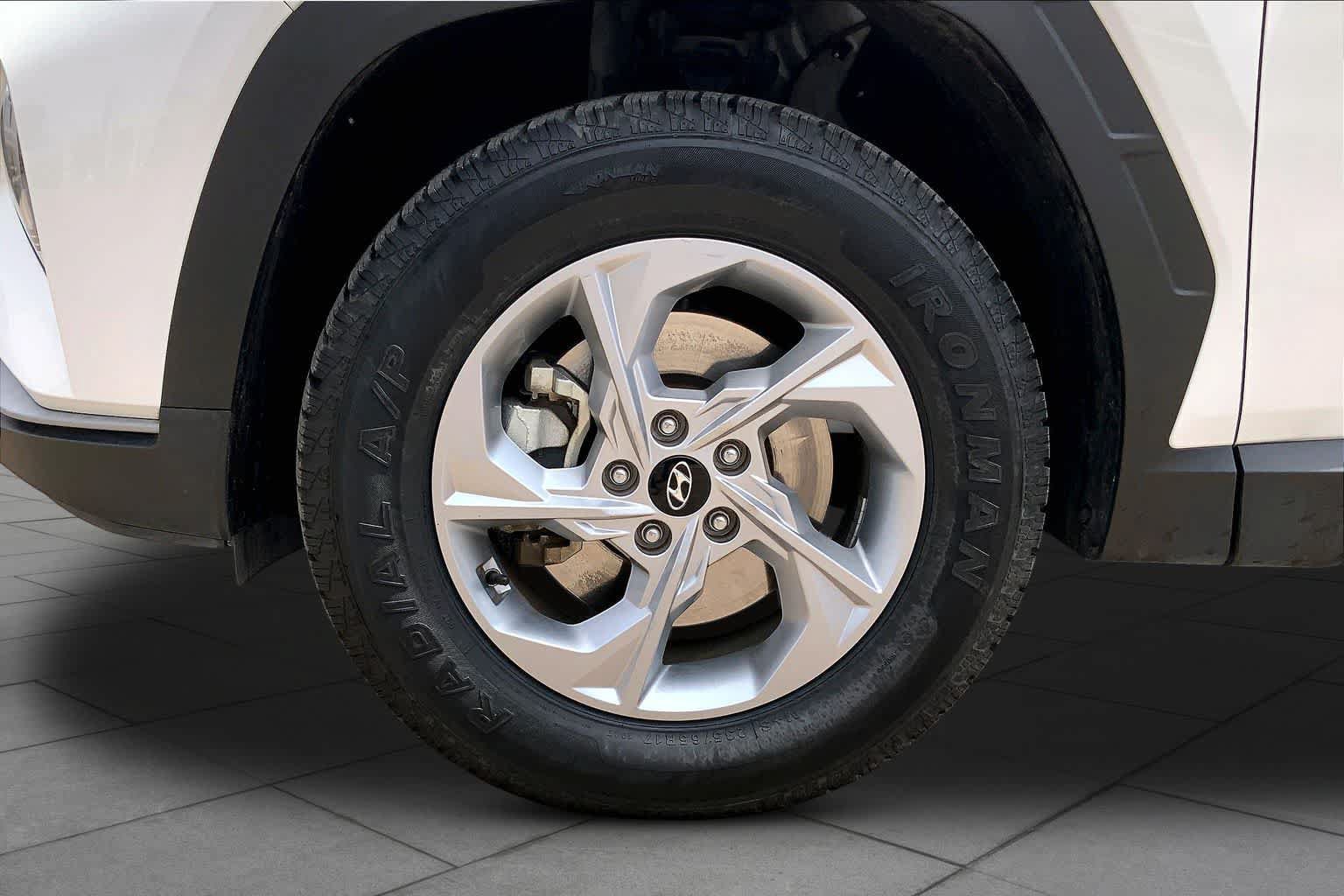 Used 2024 Hyundai Tucson SEL AWD/4WD image 11