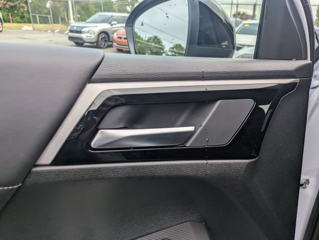 New 2025 Mitsubishi Outlander Trail Edition image 12