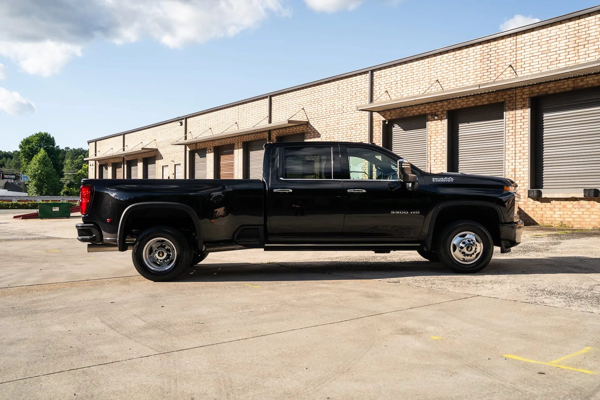 Used 2023 Chevrolet Silverado 3500 High Country AWD/4WD image 11