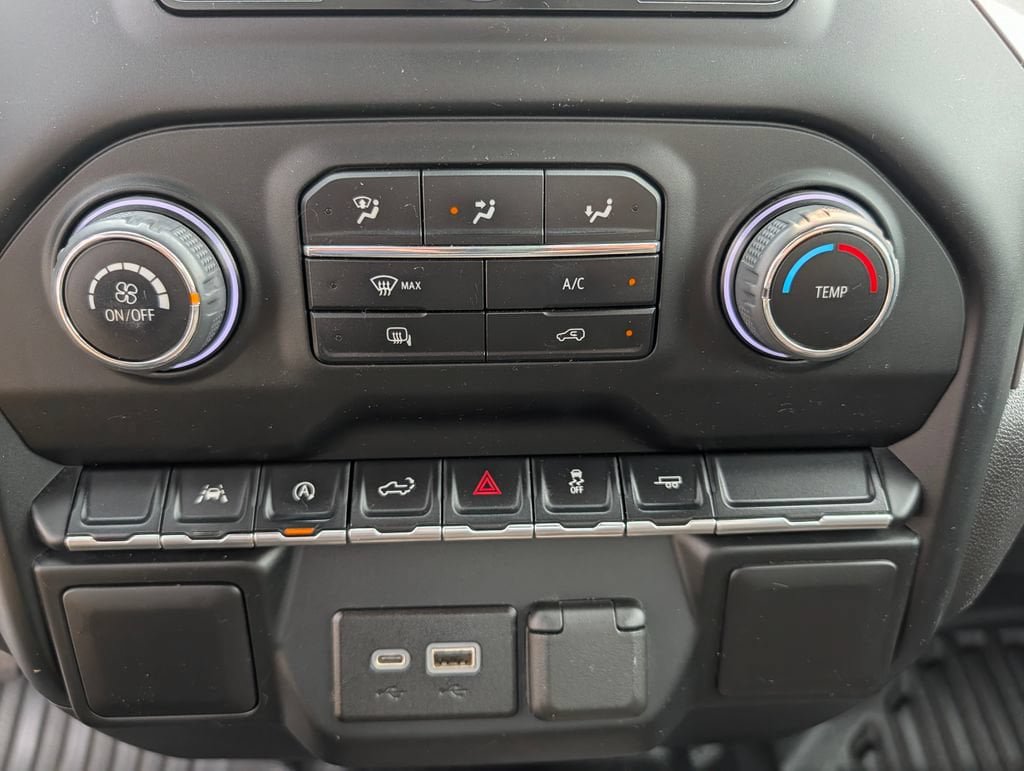 Used 2022 Chevrolet Silverado 1500 W/T RWD image 6