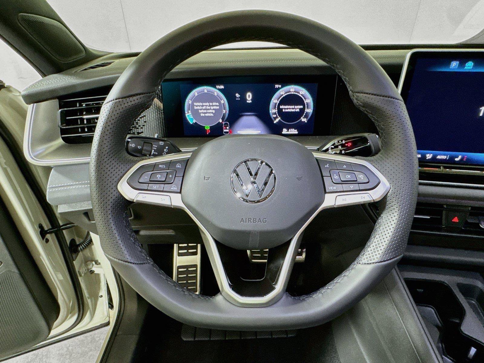New 2026 Volkswagen Tiguan SE R-Line FWD image 6