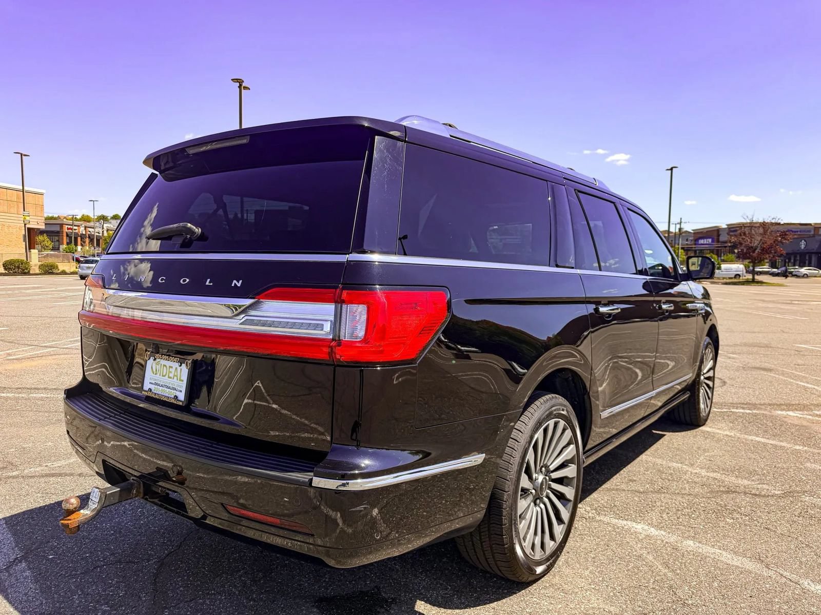 Used 2019 Lincoln Navigator L Reserve w/ Cargo Package AWD/4WD image 7