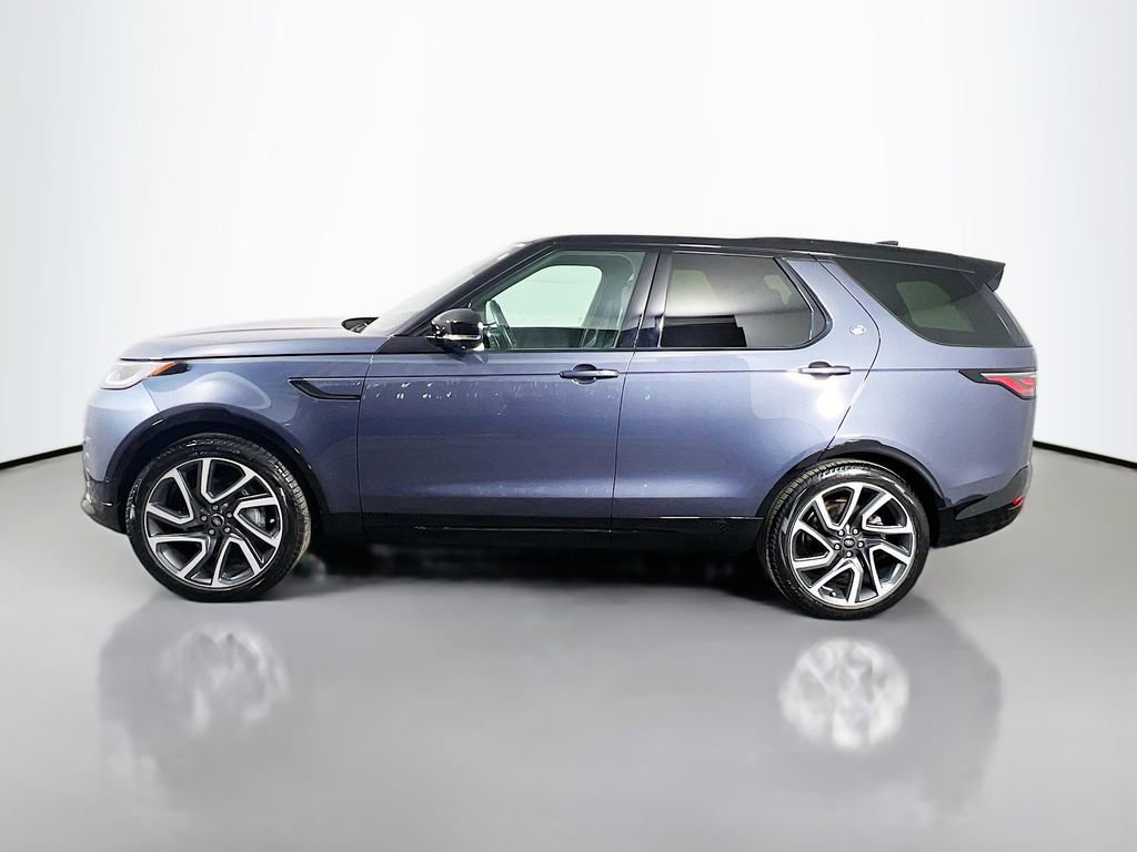 Used 2024 Land Rover Discovery Dynamic SE image 8