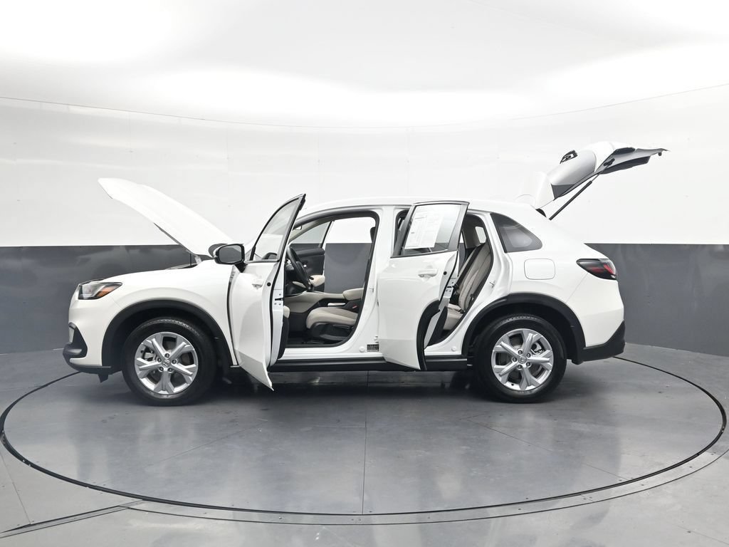 Used 2025 Honda HR-V LX image 44