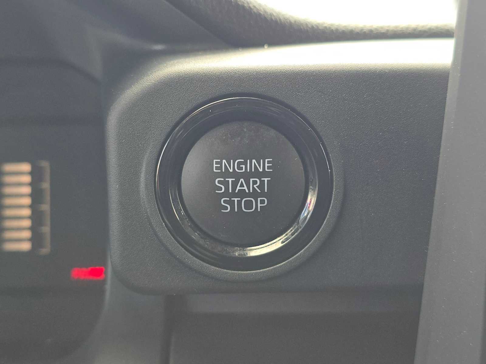 Certified 2025 Toyota Tacoma SR RWD image 24