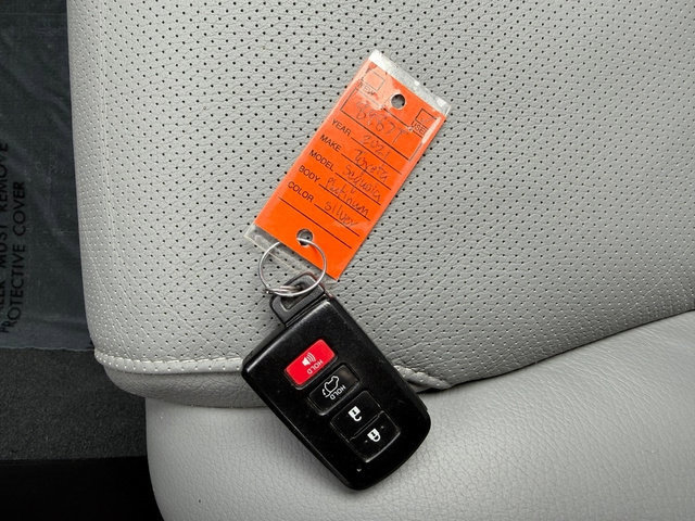 Certified 2021 Toyota Sequoia Platinum AWD/4WD image 30