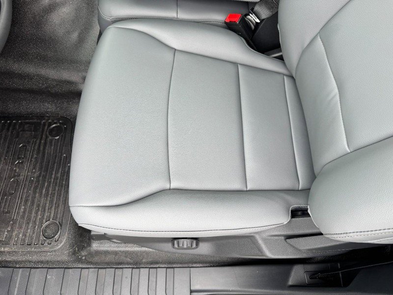 New 2026 Ford F250 XL w/ XL Chrome Package image 12