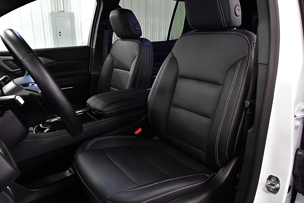 Used 2025 Chevrolet Traverse LT image 25