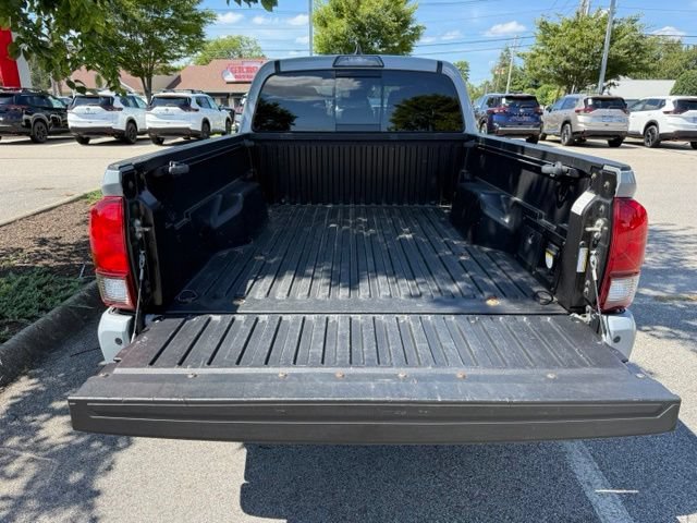 Used 2019 Toyota Tacoma TRD Off-Road w/ Technology Package AWD/4WD image 10