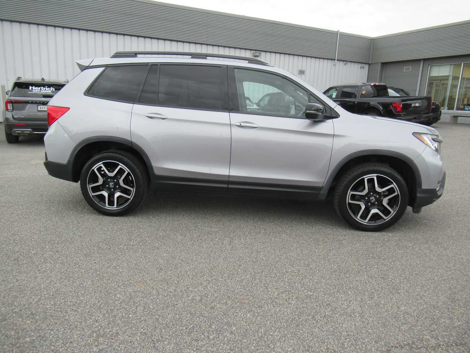 Used 2022 Honda Passport Elite image 4