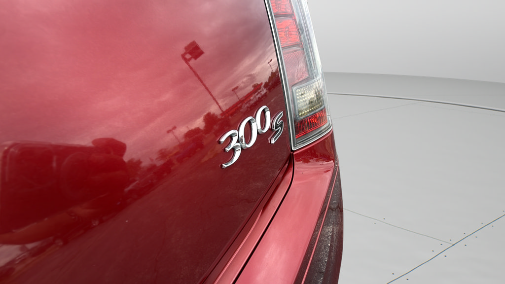 Used 2014 Chrysler 300 S AWD/4WD image 9