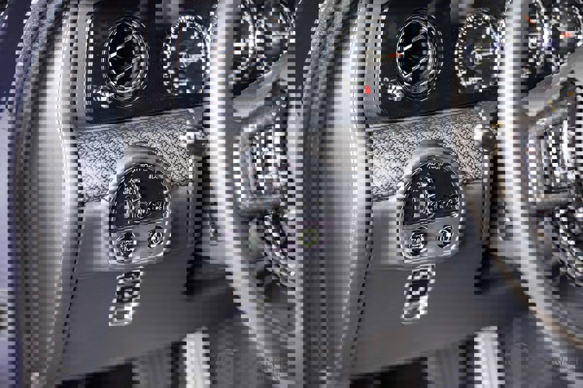 Used 2024 Rolls-Royce Ghost Black Badge image 27