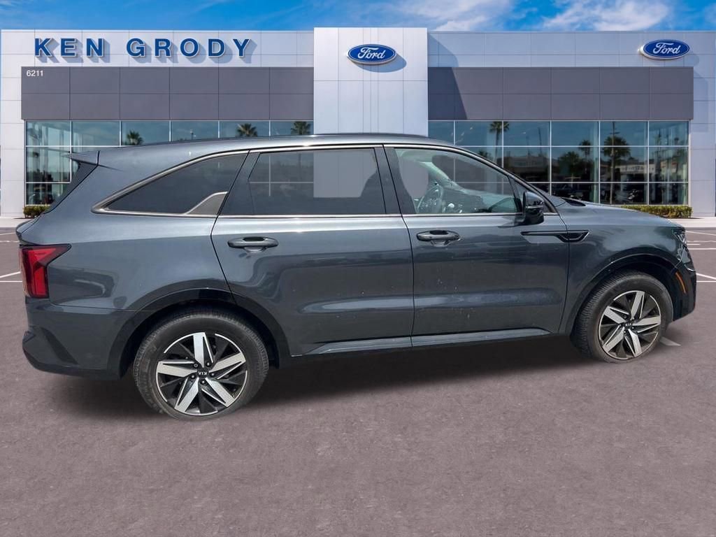 Used 2021 Kia Sorento EX w/ Panoramic Sunroof Package FWD image 43