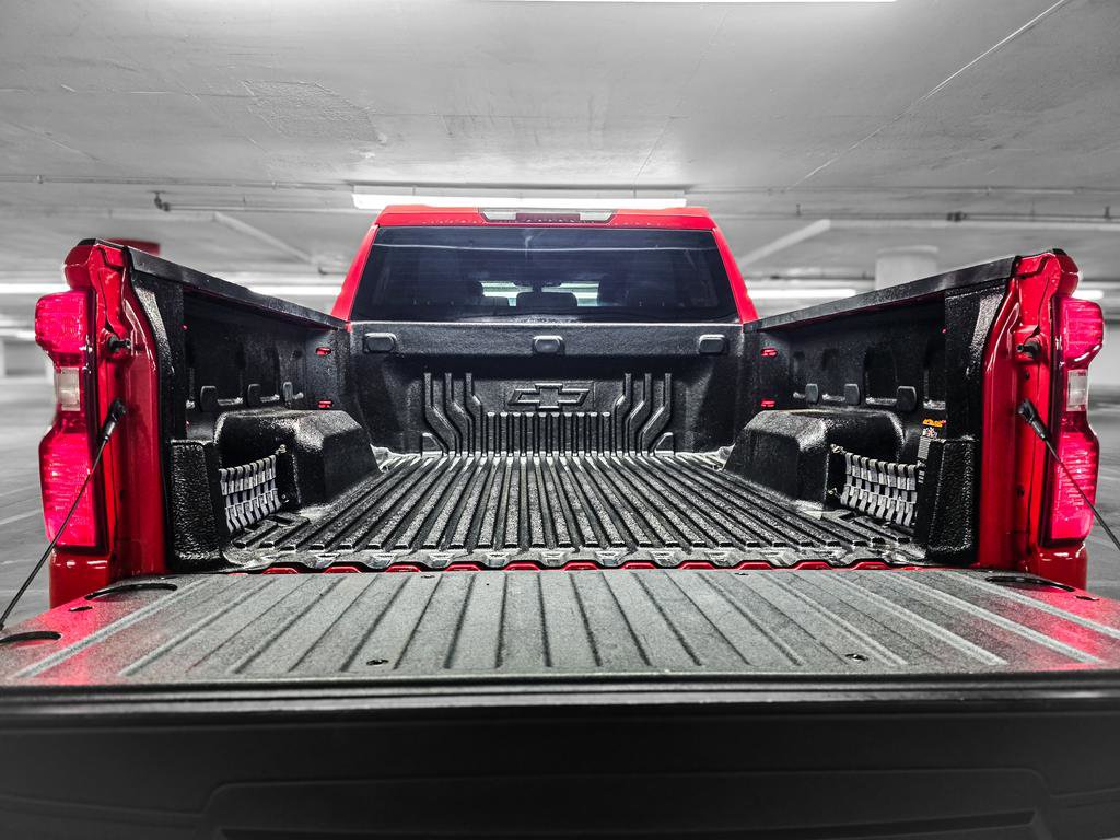 Used 2022 Chevrolet Silverado 1500 LT AWD/4WD image 9