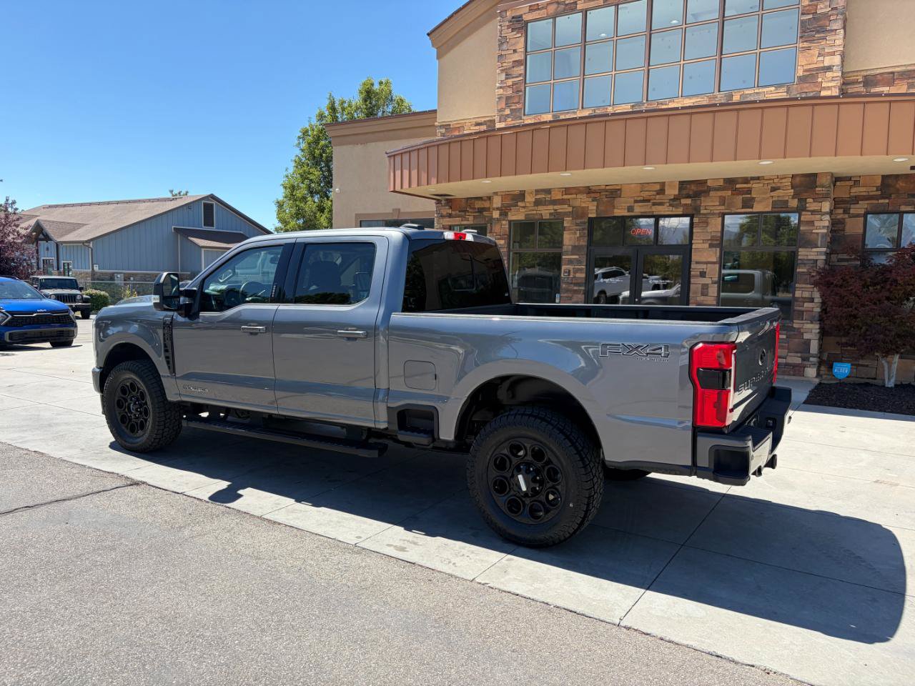 Used 2024 Ford F350 Lariat w/ Lariat Ultimate Package AWD/4WD image 32