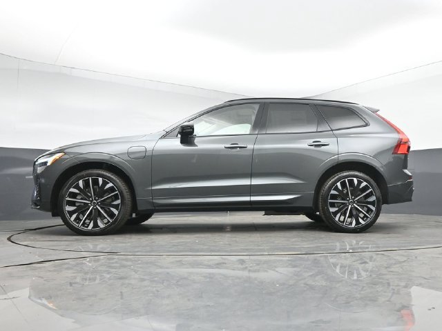 Used 2026 Volvo XC60 T8 Ultra w/ Protection Package Premier AWD/4WD image 43