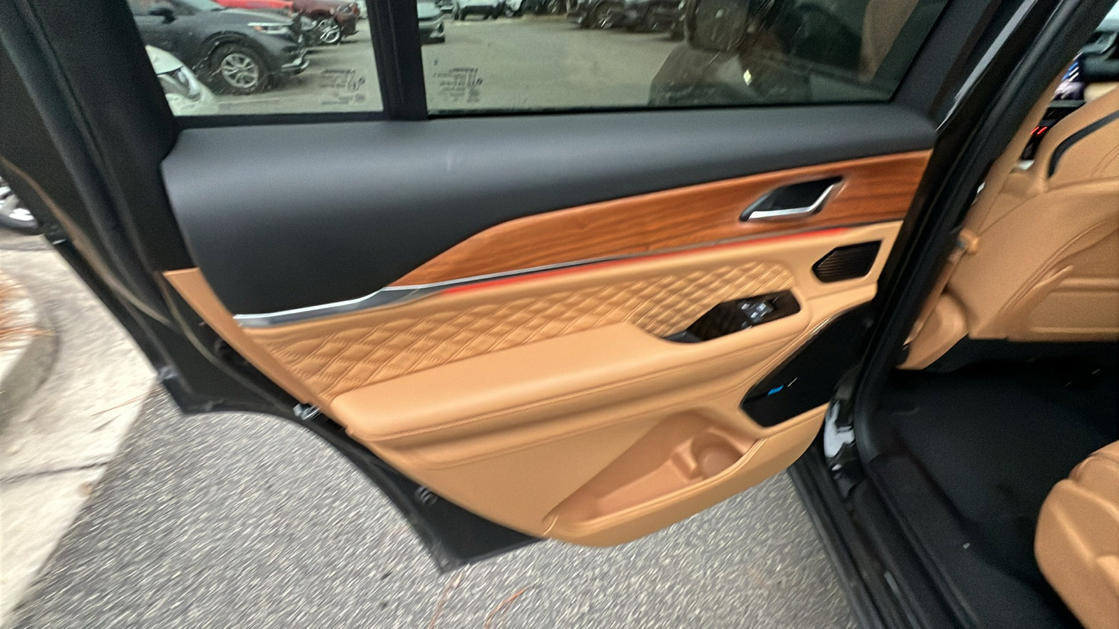 Used 2024 Jeep Grand Cherokee L Summit image 25