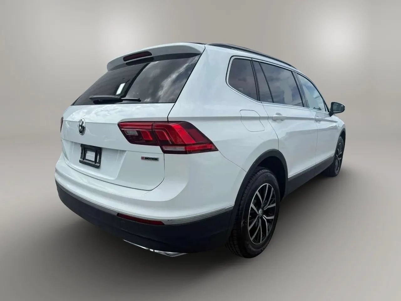 Used 2021 Volkswagen Tiguan S AWD/4WD image 7