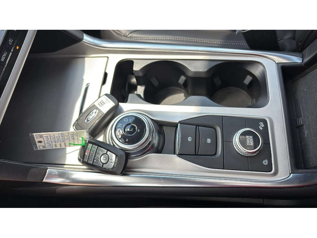 Used 2023 Ford Explorer XLT w/ Equipment Group 202A AWD/4WD image 23