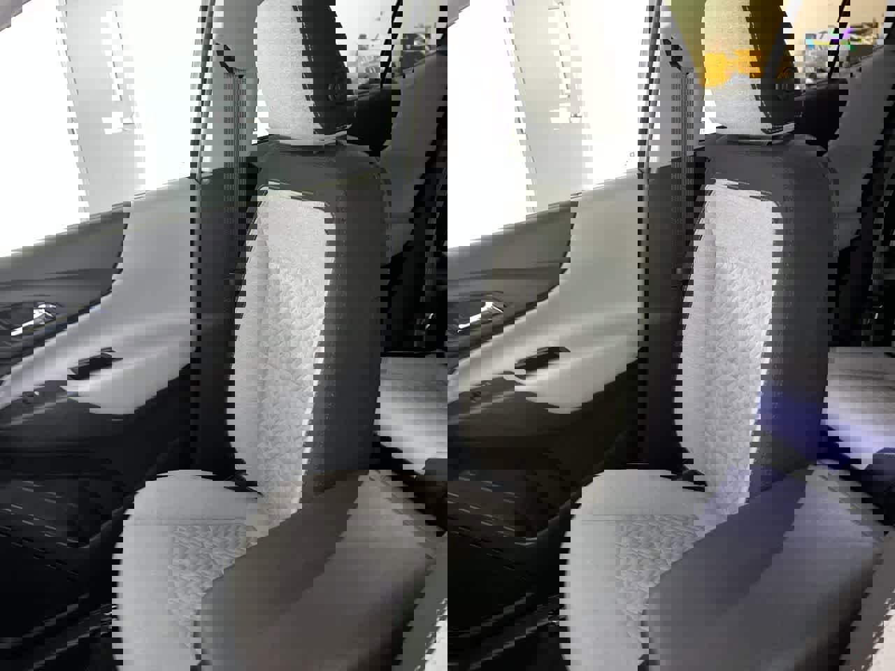 Used 2022 Chevrolet Equinox LS w/ LS Convenience Package image 23