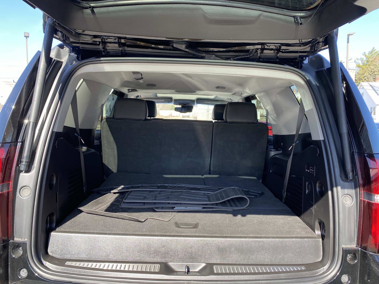 Used 2018 Chevrolet Tahoe LT w/ Luxury Package image 5