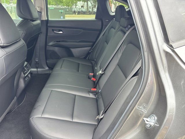 Used 2025 Nissan Murano SV FWD image 15